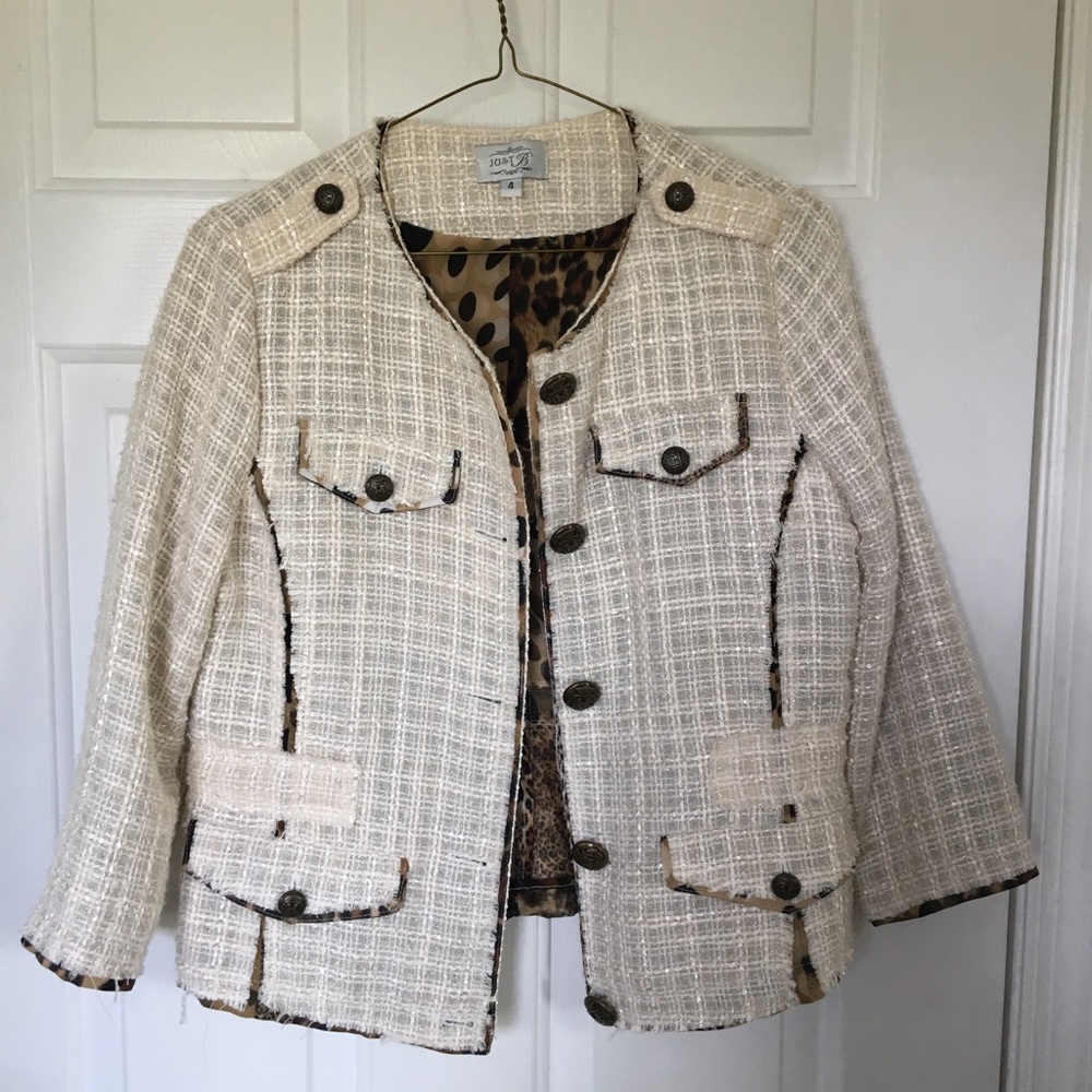 Tweed Cream blazer. Very Unique! Size 4